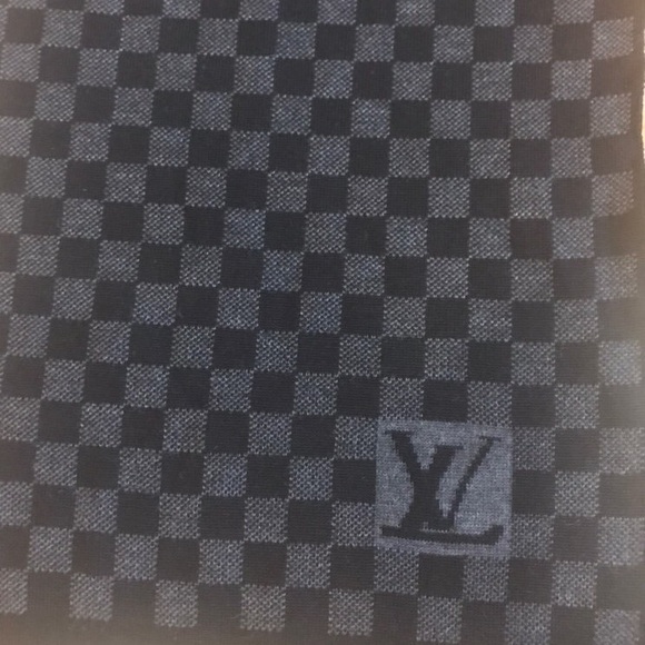 Louis Vuitton Accessories - 100% AUTHENTIC Men’s Louis Vuitton Damier Wool